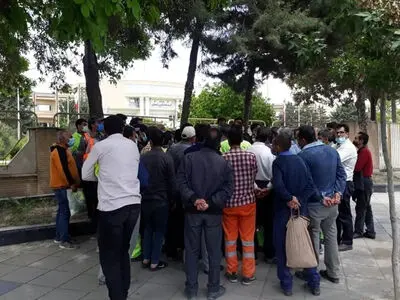 ۶۰ نفر از کارگران اخراجی شهرداری جیرفت به کار بازگشتند