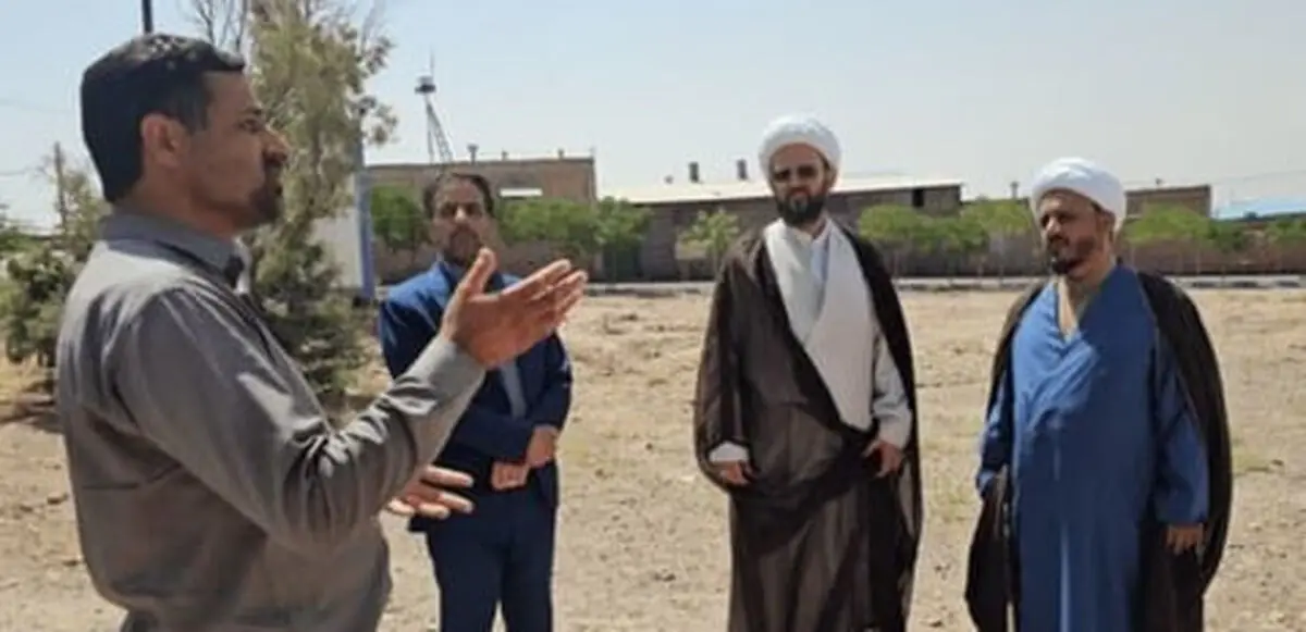 مدرسه تاریخی روستای داهوئیه احیا می‌شود/ ماجرای سفر رهبر شهید انقلاب به زرند