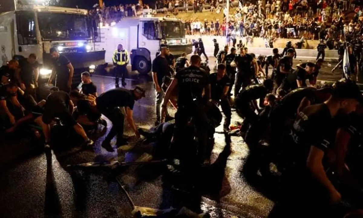 توقعات بـ”انقلاب عسکري” في إسرائیل بسبب قانون إضعاف القضاء