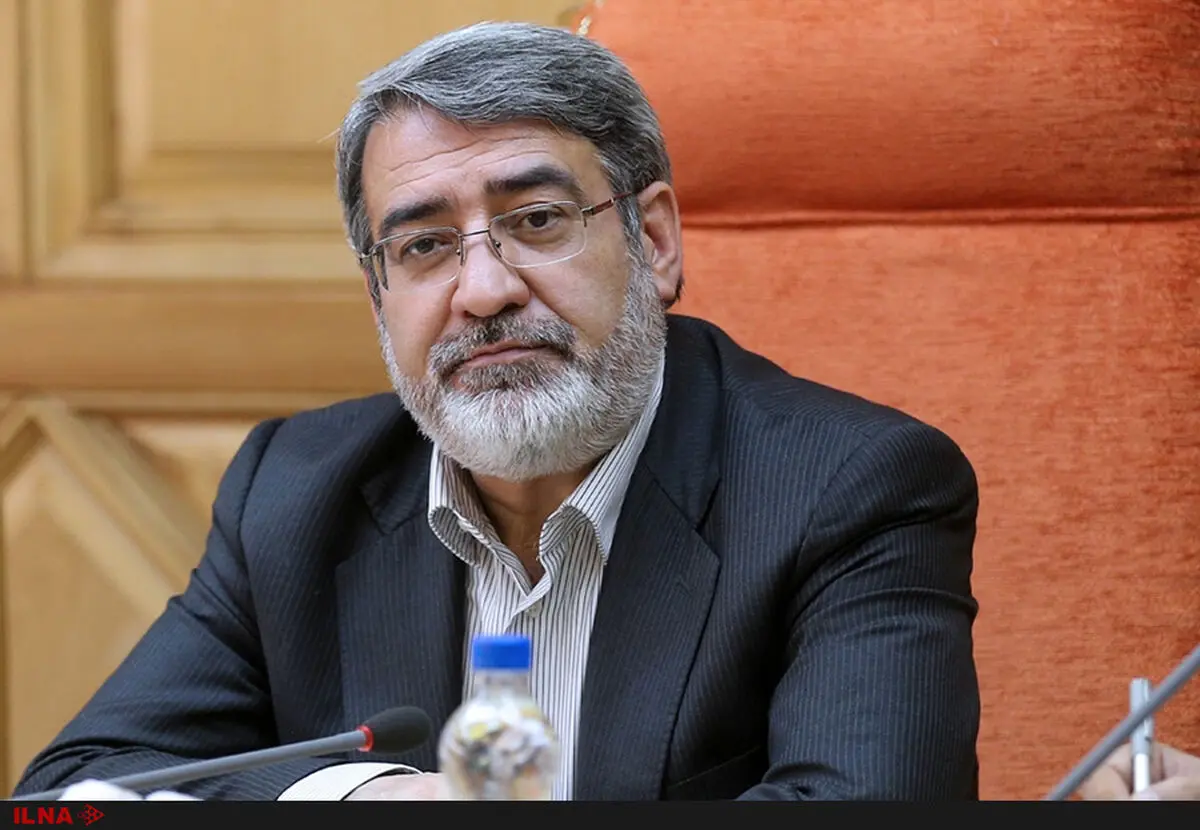 برای توضیح درباره زلزله تهران، وزیر کشور به تلویزیون می‌آید 