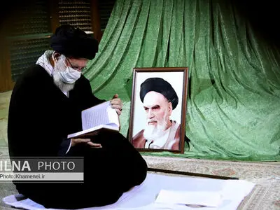 ویدئو/ حضور مقام معظم رهبری در مرقد امام راحل و گلزار شهدا