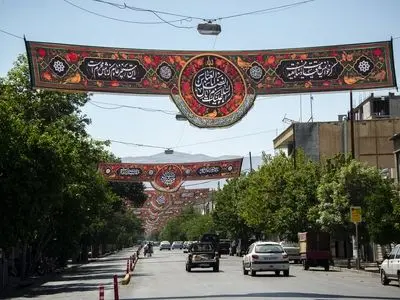 شیراز به استقبال محرم رفت/ از فضاسازی گسترده شهری تا رویدادهای هنری عاشورایی