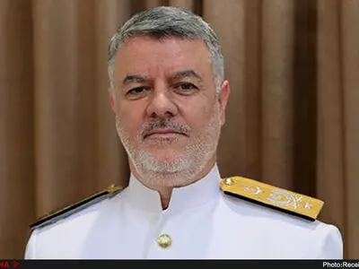 فرمانده نیروی دریایی ارتش از مناطق سیل‌زده بازدید کرد