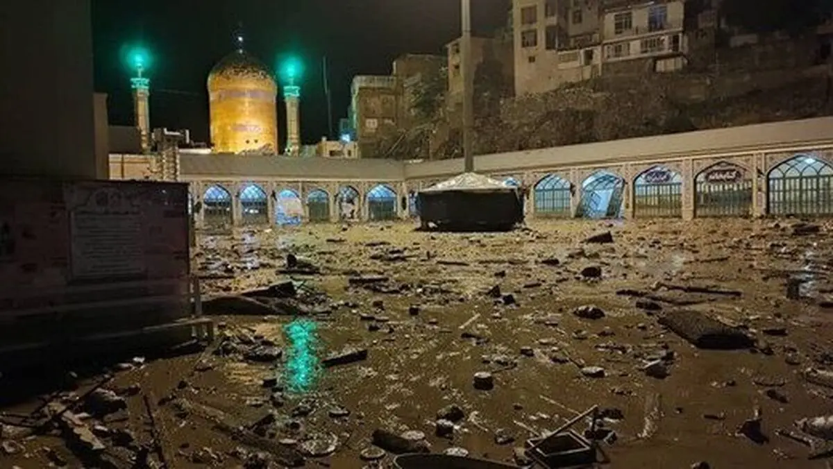 حضور شهردار تهران در مناطق سیل زده امام زاده داوود 
