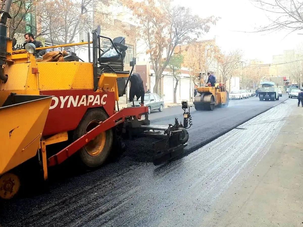 آسفالت‌ بیش از ۳۹۰۰۰ مترمربع معابر طی هفته بیست و پنجم در شیراز