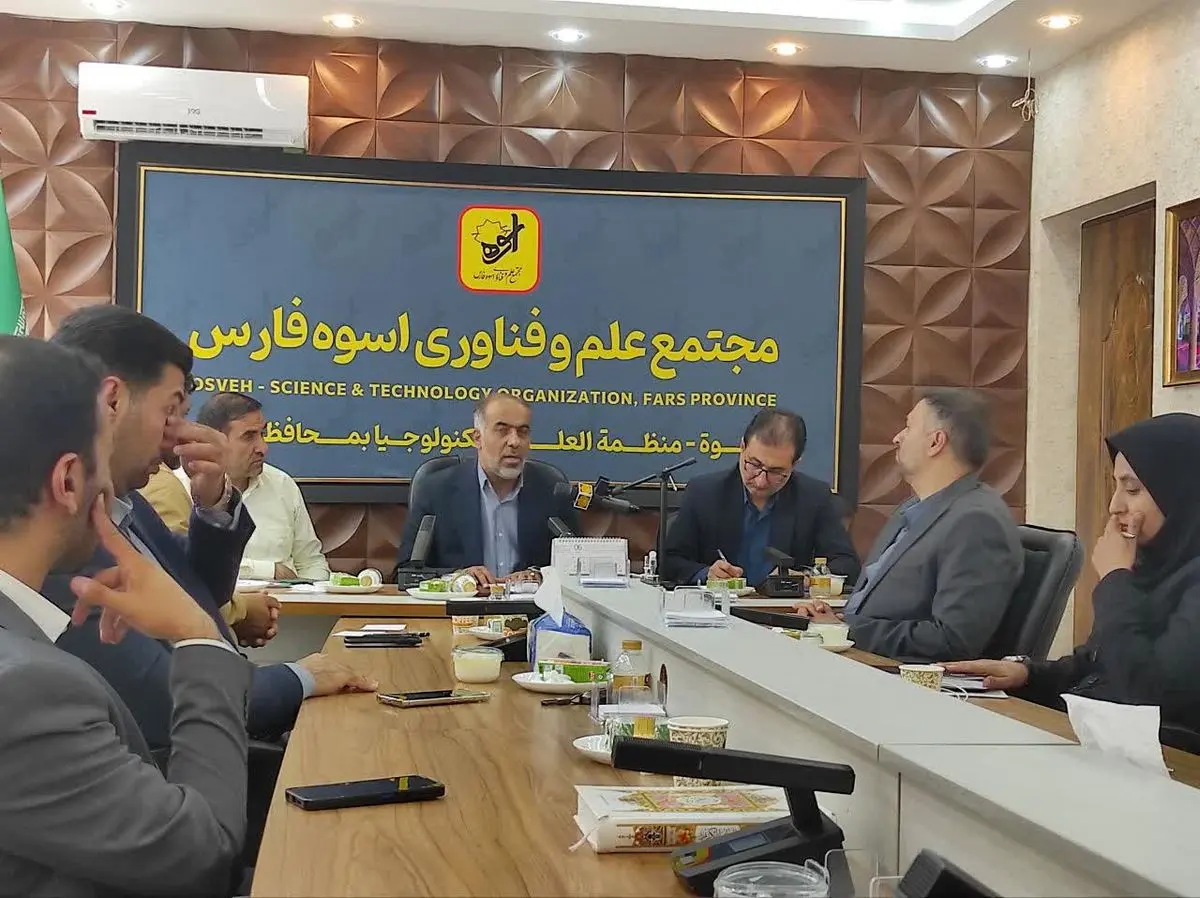 از پوستر رویداد ملی تا ثریا در فارس رونمایی شد