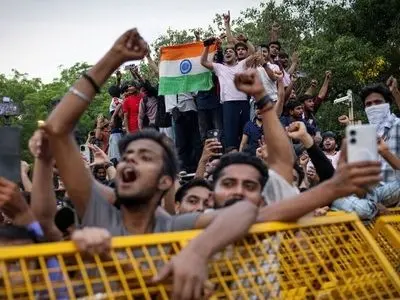 مودی: مجازات دانشجویان معترض، مشکلات را حل نمی‌کند
