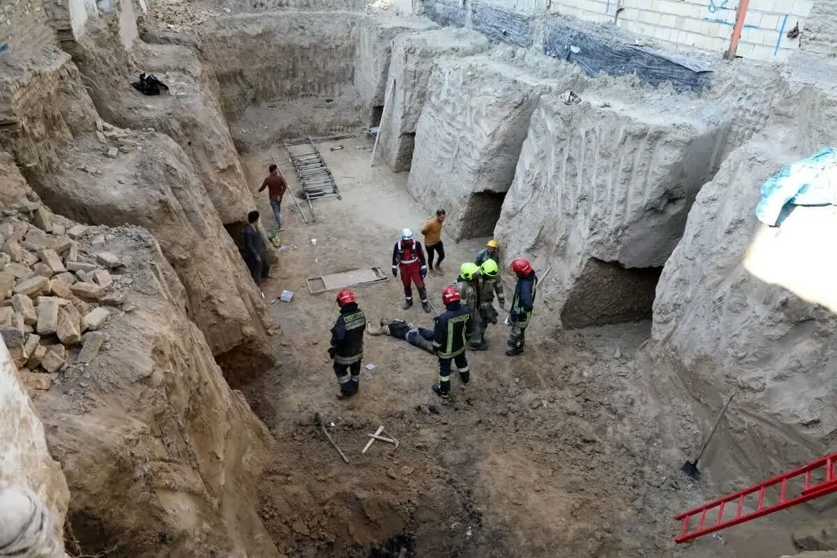 مرگ پیرمرد کارگر در گودبرداری ساختمانی در طبرسی مشهد