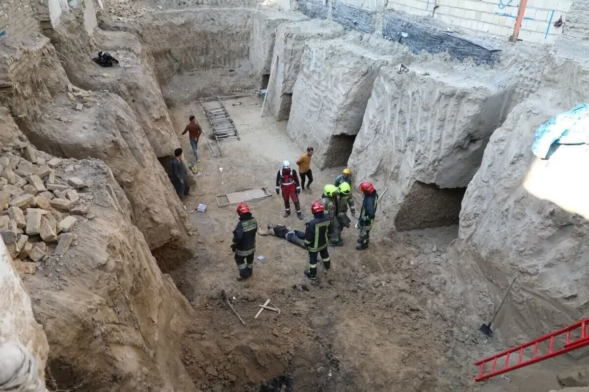 مرگ پیرمرد کارگر در گودبرداری ساختمانی در طبرسی مشهد