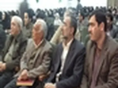 از منتخبین دوازدهمین دوره سوگواره ادبی عاشورا در آران و بیدگل تجلیل شد