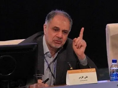 منتقدان برجام اگر بتوانند کشور را با 450 هزار بشکه نفت اداره کنند جایزه نوبل می‌گیرند 