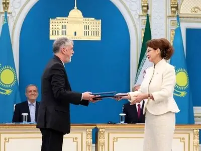 تفاهم‌نامه سینمایی ایران و قزاقستان امضا شد