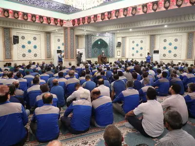 اجتماع کارگری بزرگداشت مقام رییس جمهور شهید و همراهان در ایران‌خودرو