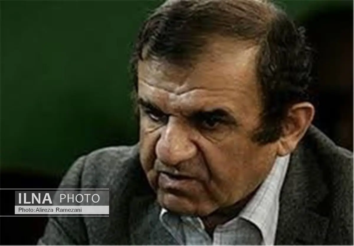 بی‌نیاز یک تن بود اما همچون یک نهاد فرهنگی عمل می‌کرد