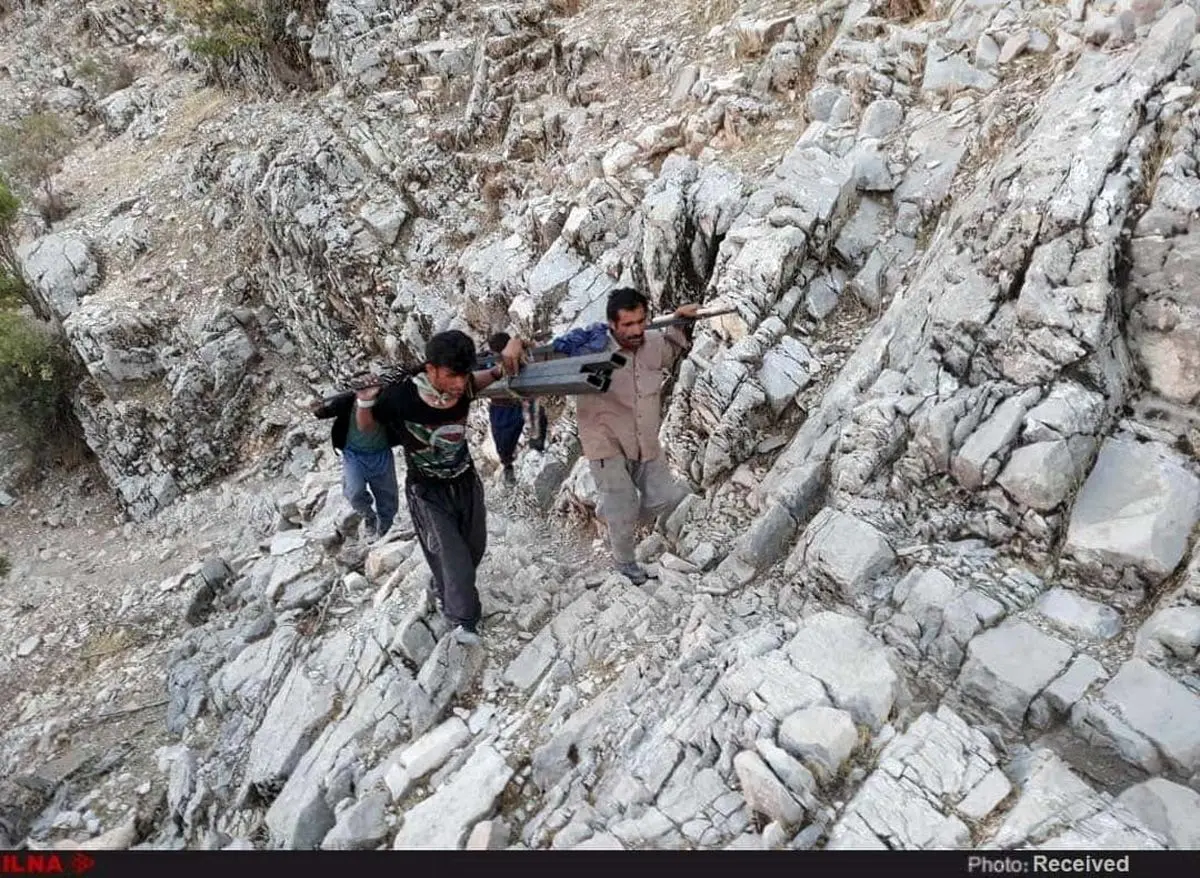 مردمان روستای پَلُم زنگو ایذه ، در محاصره مرگ/مردمانی که به آسانی می‌میرند/ اهالی روستا : اعزام بالگرد به پلم زنگو با کلی التماس و واسطه‌گری انجام می شود + فیلم