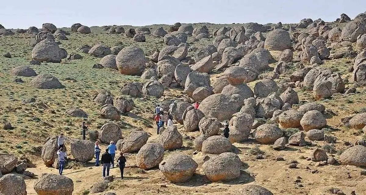 درهٔ فضایی، جاذبه‌ای شگفت انگیز در قزاقستان