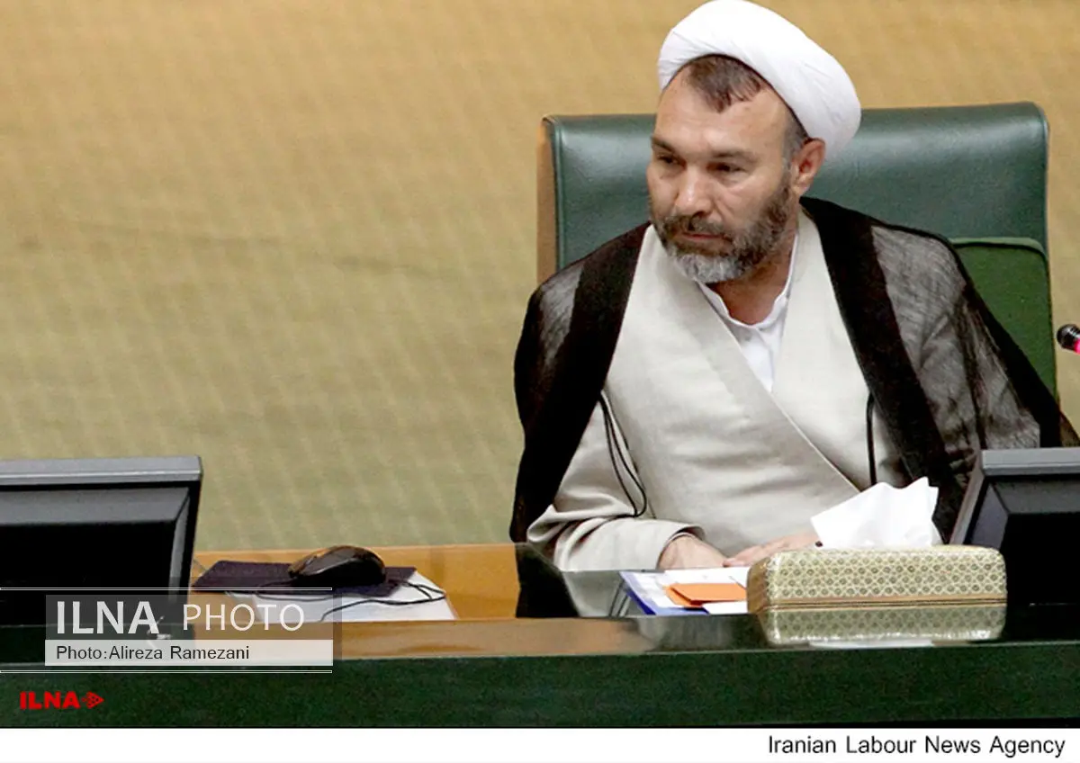 با عوامل برهم زننده نظم مراسم سالگرد امام و سخنرانی رییسجمهور برخورد شود