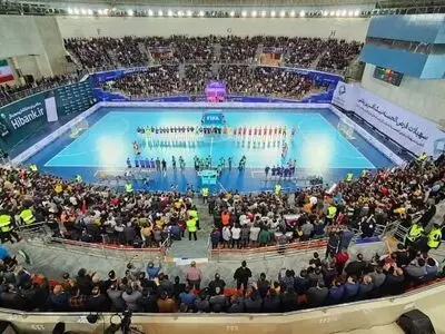 شکوفایی گردشگری ورزشی در لارستان با برگزاری بازی تیم ملی فوتسال