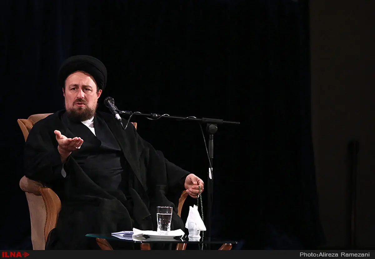 هنر امام ایجاد سمفونی در یک جامعه به‌هم ریخته بود/ افکار بسته‌ای که توان سازگاری با دنیای معاصر را ندارد، هیچ دخالتی در پیدایش انقلاب نداشته‌اند/متحجران دزدانه بر سر خوان انقلاب نشسته‌اند