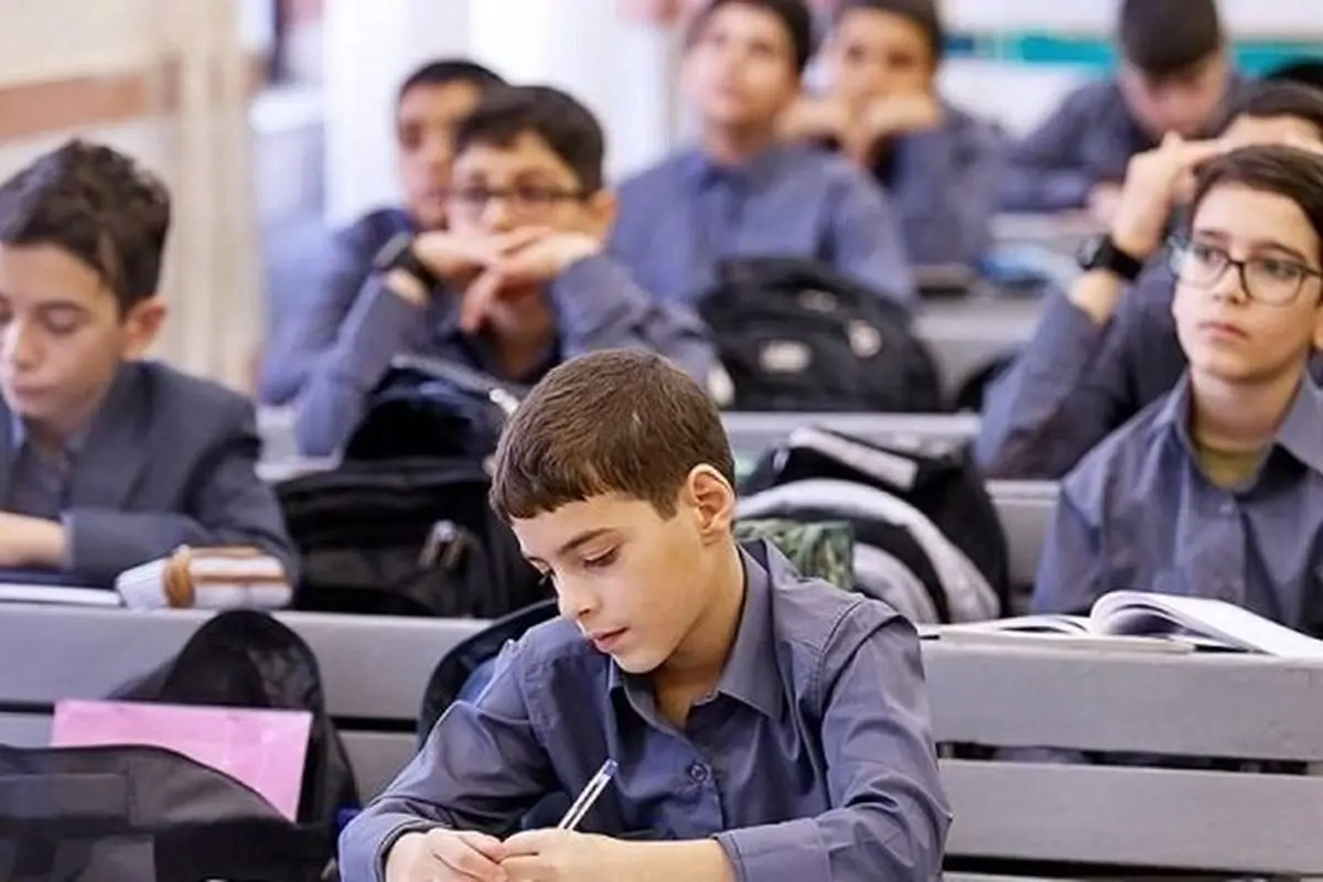 کلاس بیش از ۳۵ نفر در مدارس ممنوع شد