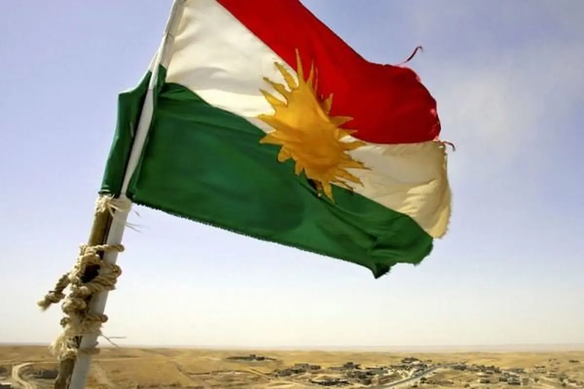 ویدئو/ لحظه پایین کشیدن پرچم اقلیم کردستان در کرکوک توسط نظامیان عراق