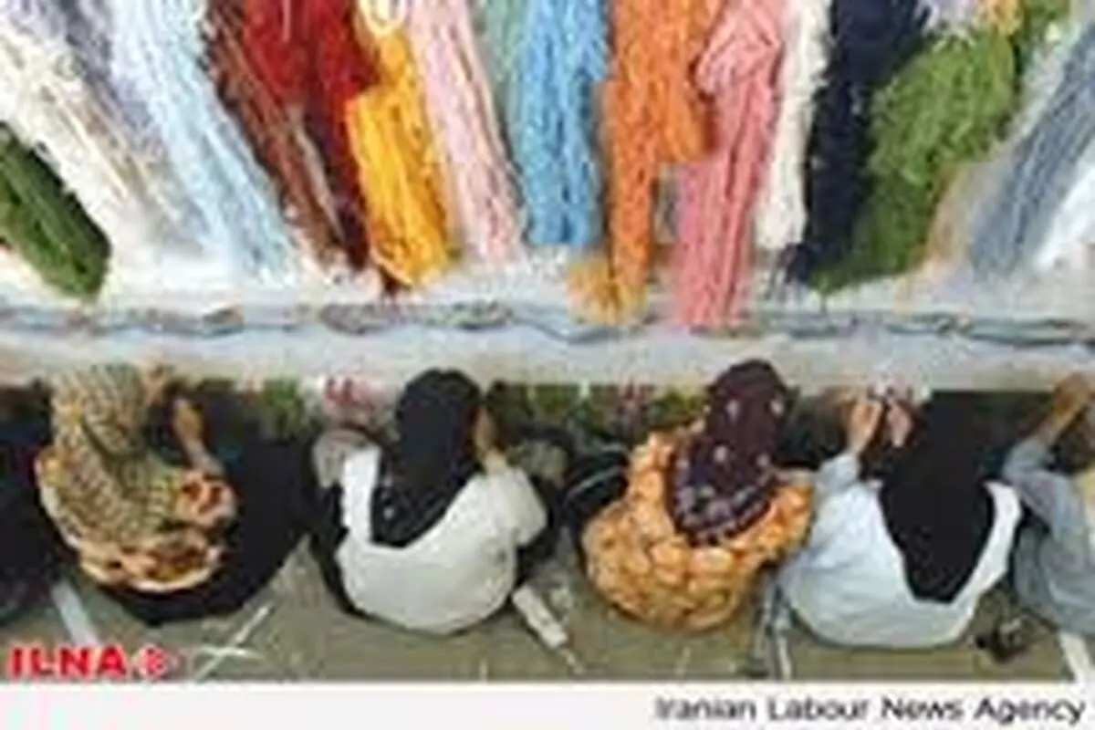سهم زنان از جامعه بیکاران بیشتر شده/ جنس کسب‌و‌کارها در جامعه ما مردانه است/دولت باید برای حمایت از زنان یارانه‌ تعریف کند