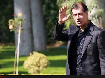 واکنش باهنر به اجرای سند چشم‌انداز ۱۴۰۴ 