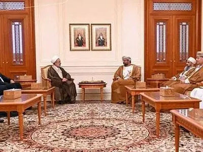 لزوم رفع موانع گسترش همکاری‌های اقتصادی و تجاری ایران و عمان