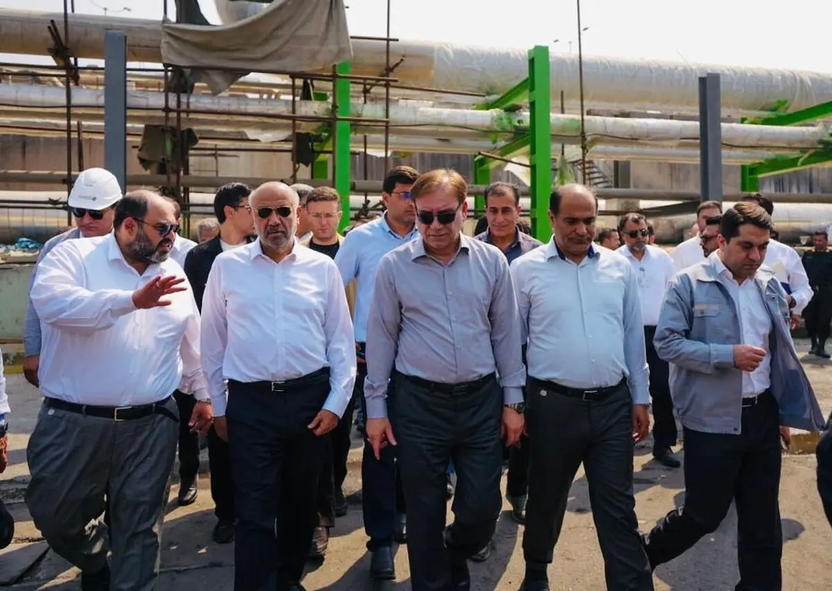 تأکید وزیر تعاون، کار و رفاه اجتماعی بر استمرار تولید و تسریع بازسازی بخش‌های آسیب‌دیده پتروشیمی جم