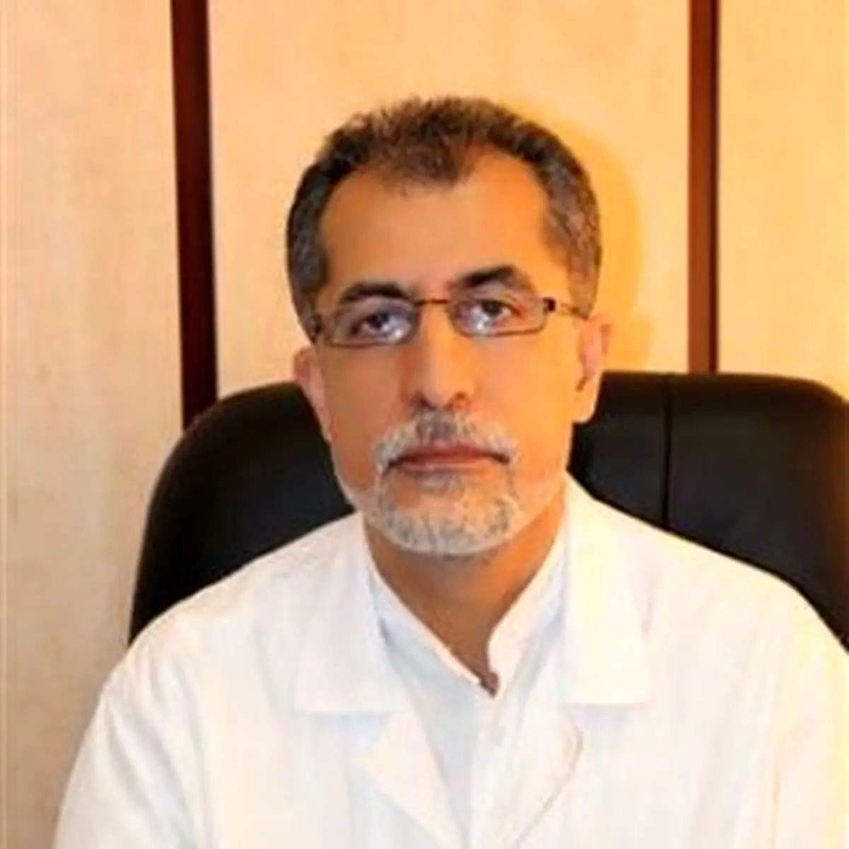 کل مطالبات داروخانهها از سازمان تأمین اجتماعی ۸۰۰ میلیارد تومان است/مطالبات اردیبهشت و خرداد داروخانهها طی روزهای آینده پرداخت میشود