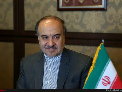 حضور وزیر ورزش و جوانان در مراسم راهپیمایی 22 بهمن