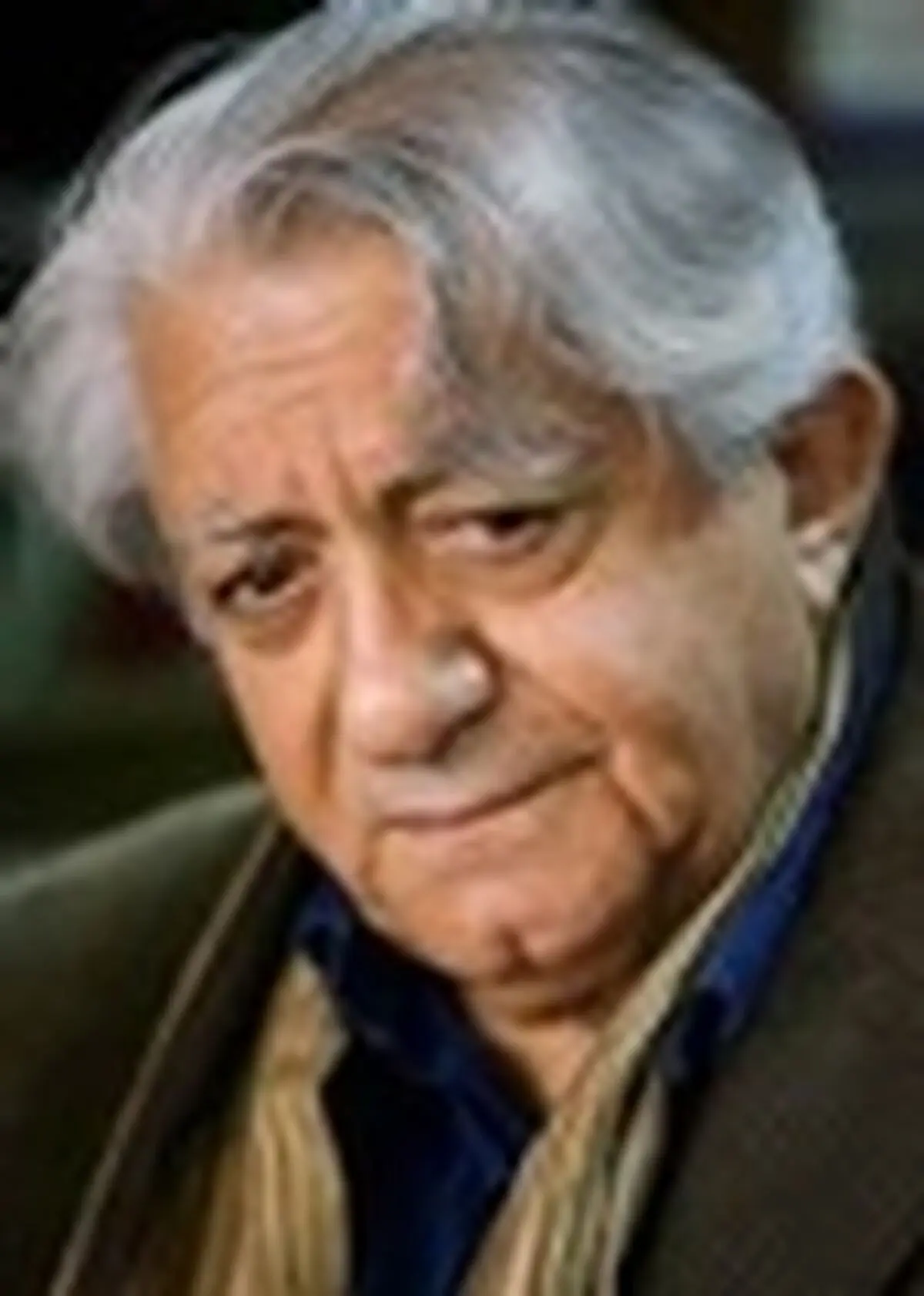 عزت الله انتظامی به استقبال «مده‌آ» می‌رود