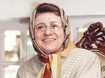 هنگامه اخوان؛ کارگاه شناخت ردیف موسیقی برگزار می‌کند