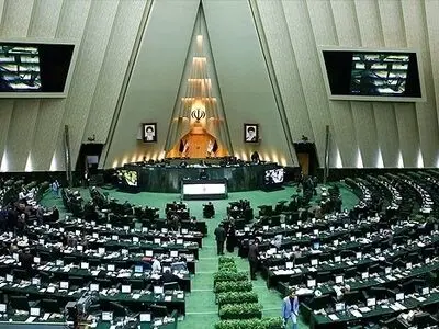 نواب ایرانیون یخطرون وزراء الخارجیة والدفاع والامن بشان انشاء قاعدة بحریة بریطانیة بالبحرین