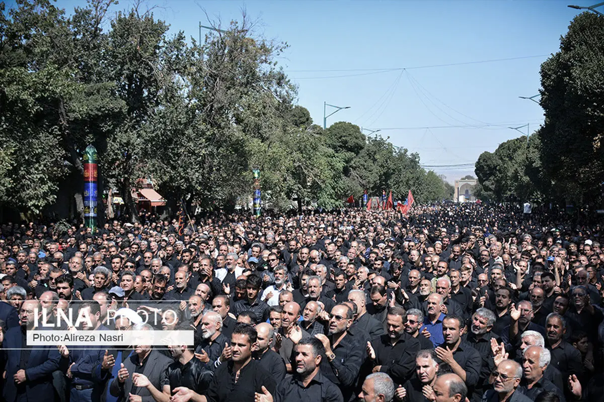 اجتماع بزرگ عزاداران قزوین در روز سقا برگزار شد