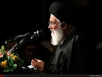 دستگاه دیپلماسی دست‌های پشت پرده استکبار در منطقه را افشا کند