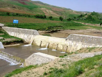 انجام ۹۰۰ هکتار عملیات آبخیزداری و آبخوانداری در لرستان