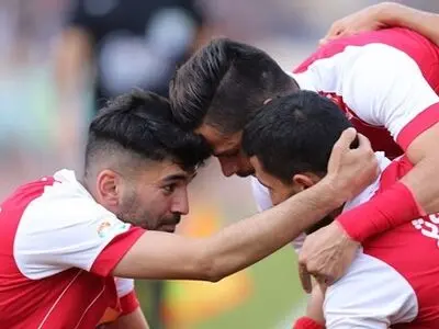 برسبولیس یواصل صدارته للدوری الایرانی الممتاز بالفوز على ذوب 4-0