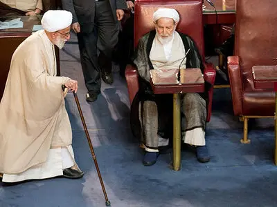 آیت‌الله یزدی و یک نامزد دیگر برای انتخابات خبرگان قم تأیید صلاحیت شدند
