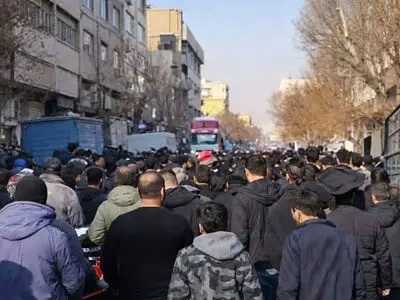 انتظارات تورمی مخرب‌تر از تورم واقعی است/ دولت برنامه کوتاه‌مدت ارائه کند/ امنیتی‌سازی اعتراض اقتصادی خطایی راهبردی است