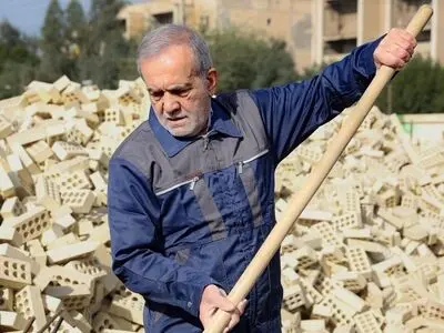آقای رئیس جمهور، بگذارید بیل‌زن بیلش را بزند و شما هم مملکت‌داری کنید!