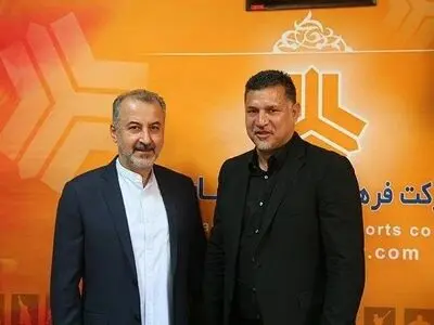 درویش: باید با تیم داوری و تیم مقابل بجنگیم / امیدوارم اشتباه داوران کم شود