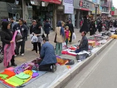 ساماندهی دستفروشان خیابان مدرس در آینده نزدیک/ هر پروژه‌ای که به معیشت  بازاریان  لطمه بزند، قابلیت اجرایی ندارد