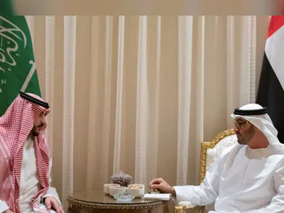 دیدار ولیعهد أبوظبی و ومعاون وزیر دفاع عربستان با محوریت امور دفاعی 