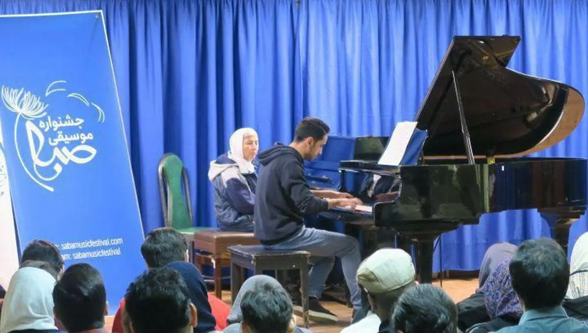 آغاز بخش دوم جشنواره موسیقی صبا/ مسترکلاس دلبرحکیم آوا برگزار شد