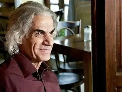 علی باباچاهی، شاعر و منتقد ادبی درگذشت