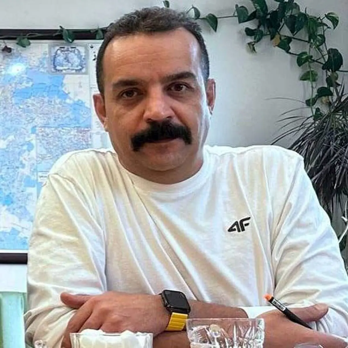 داستان هیچ‌گاه نمی‌میرد