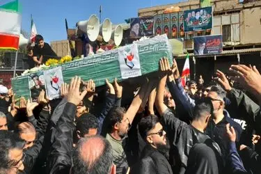 تشییع پیکرهای مطهر ۲ شهید سرافراز تجاوز ددمنشانه اخیر رژیم صهیونیستی و آمریکا در اهواز 