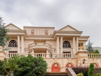 تحویل ویلای ۸ هزار متری متهم ردیف اول چای دبش به بانک ملت 