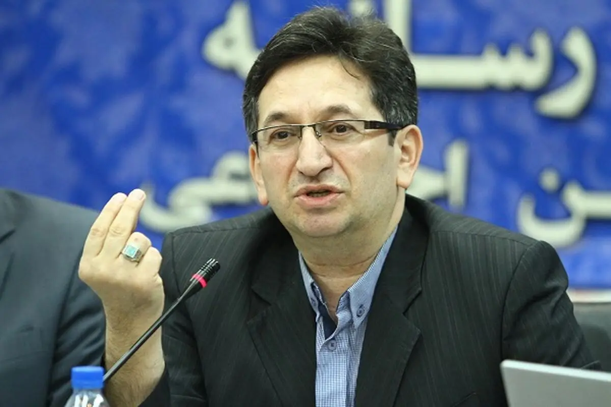 کادر درمان در جانفشانی برای مردم از مدافعان حرم کمتر نیست/ پرستاران و پزشکان در خط مقدم مبارزه با کرونا